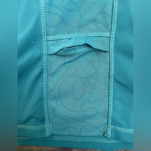 Lululemon Tank Top Teal Mesh Back - Picture 3 of 5
